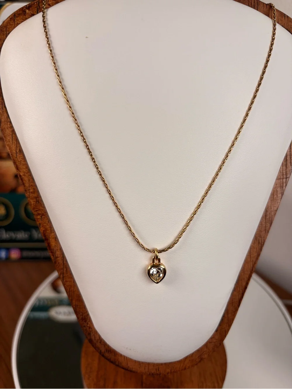 CHRISTIAN DIOR - Vintage CD Gold-Tone Crystal Heart Pendant Necklace